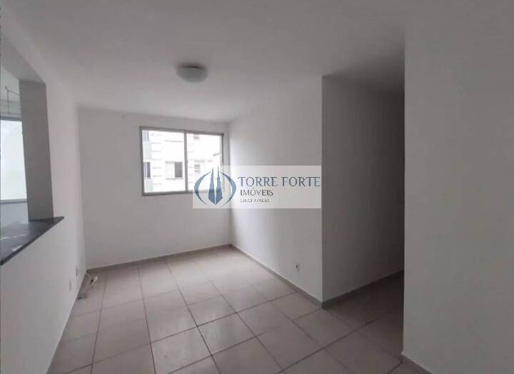 Apartamento para alugar com 2 quartos, 42m² - Foto 12