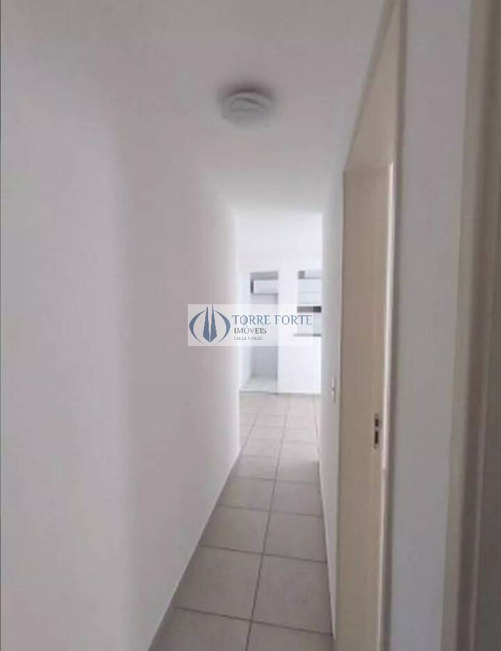 Apartamento para alugar com 2 quartos, 42m² - Foto 11