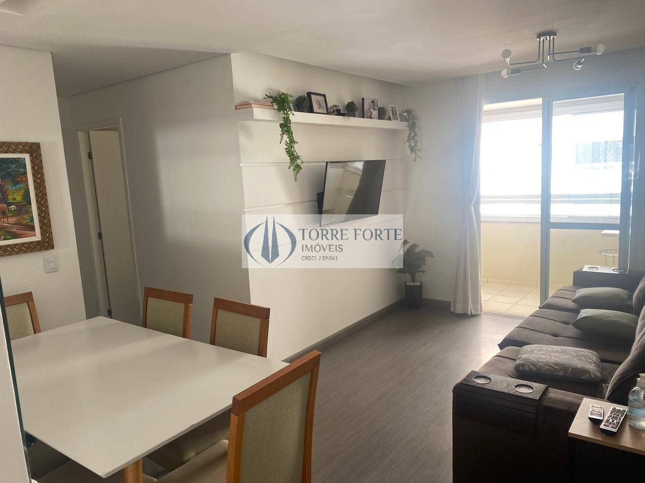 Apartamento à venda com 3 quartos, 80m² - Foto 1