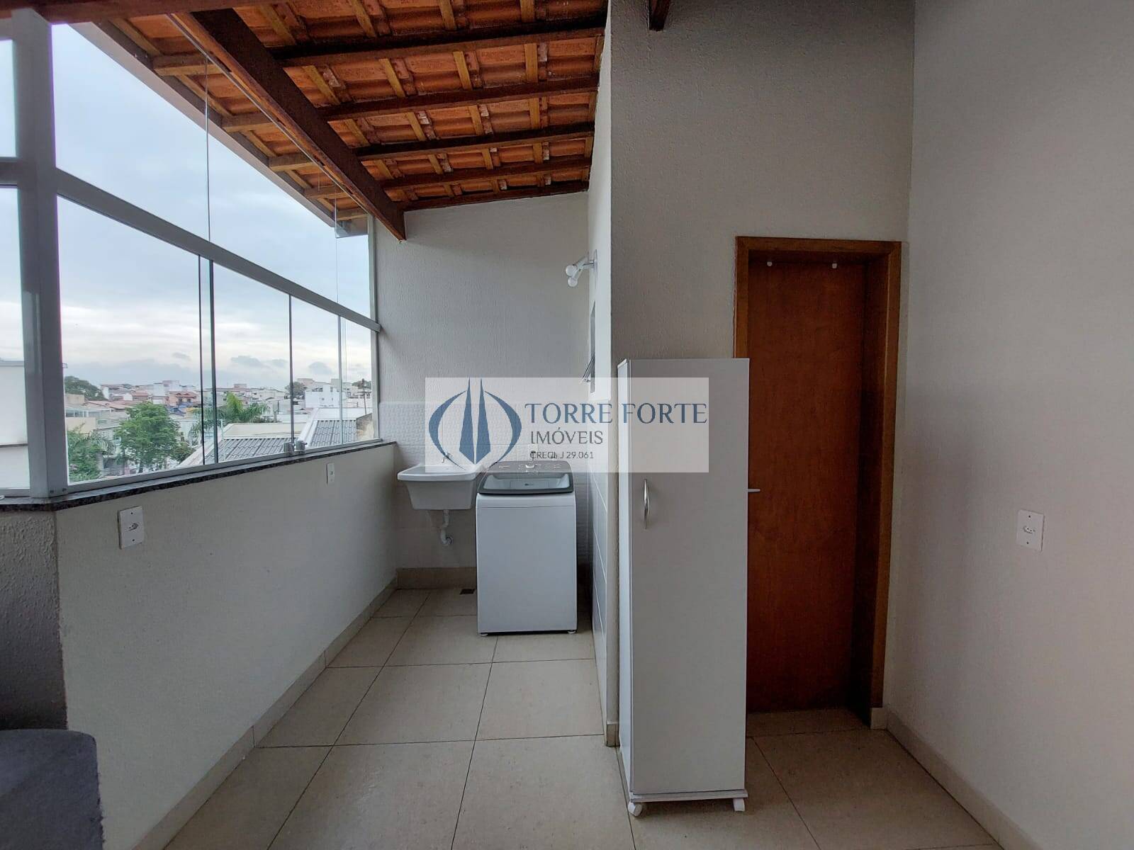 Cobertura à venda com 2 quartos, 141m² - Foto 4