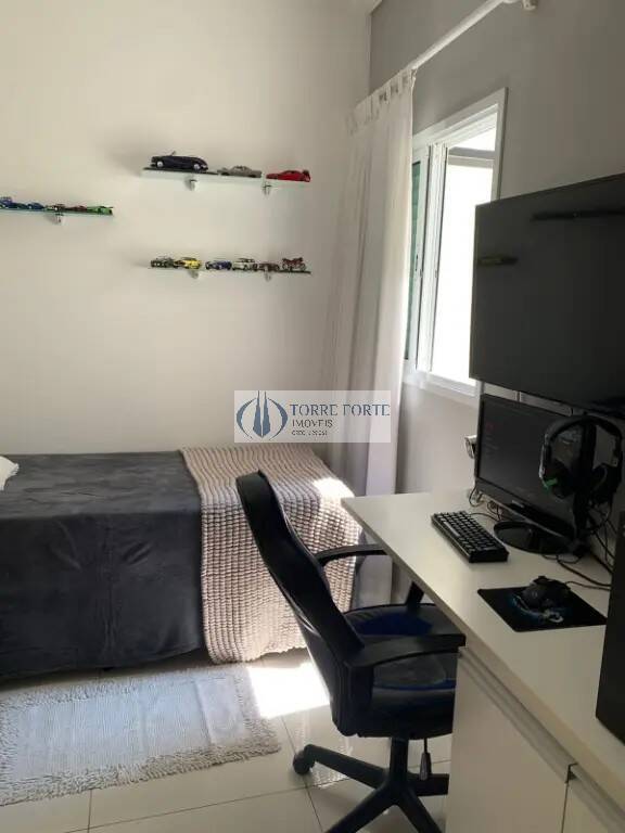 Apartamento à venda com 3 quartos, 138m² - Foto 2