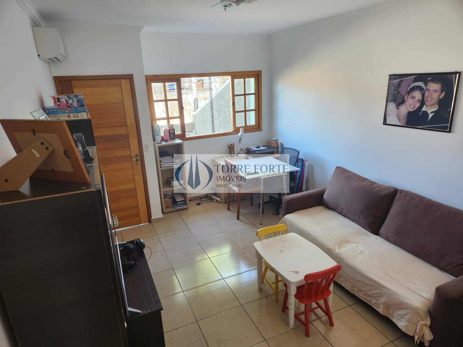 Casa à venda com 3 quartos, 93m² - Foto 2