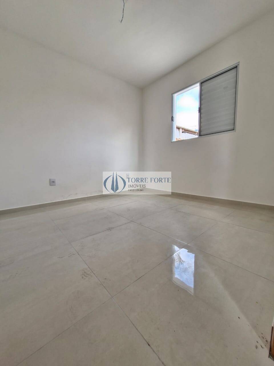 Apartamento à venda com 2 quartos, 40m² - Foto 17