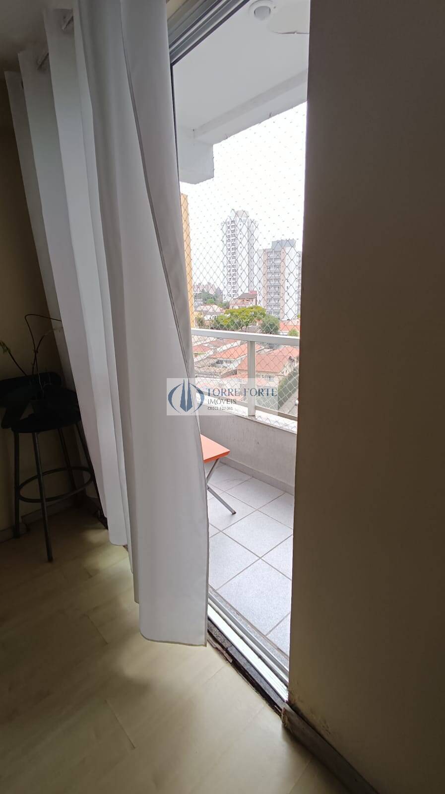 Apartamento à venda com 3 quartos, 94m² - Foto 2