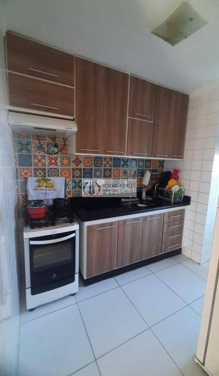 Apartamento à venda com 2 quartos, 53m² - Foto 13