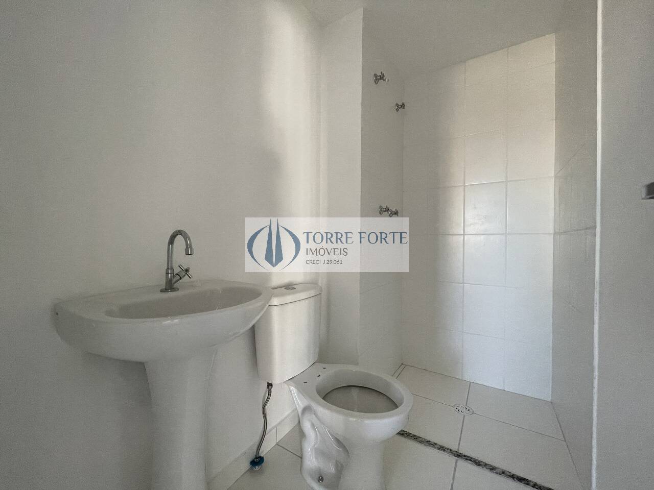 Apartamento à venda com 2 quartos, 45m² - Foto 17