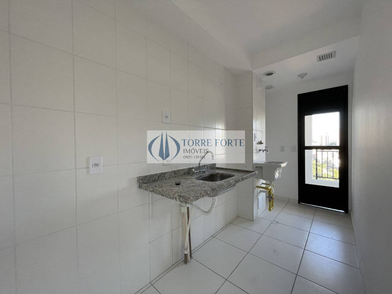 Apartamento à venda com 2 quartos, 45m² - Foto 14