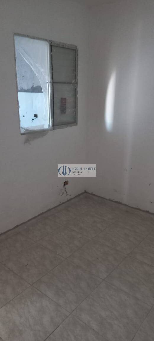 Apartamento à venda com 2 quartos, 40m² - Foto 10