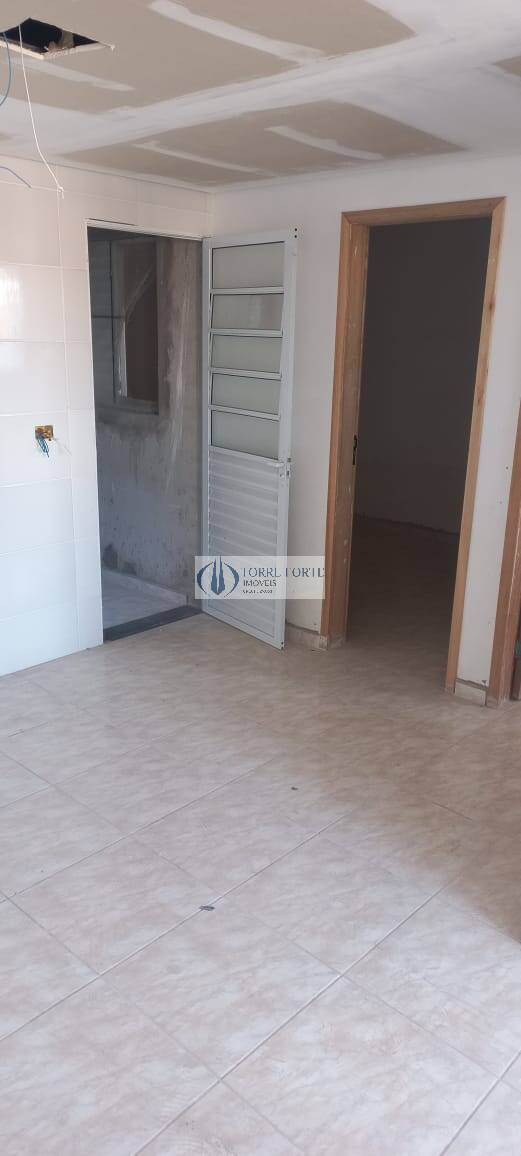 Apartamento à venda com 2 quartos, 40m² - Foto 4