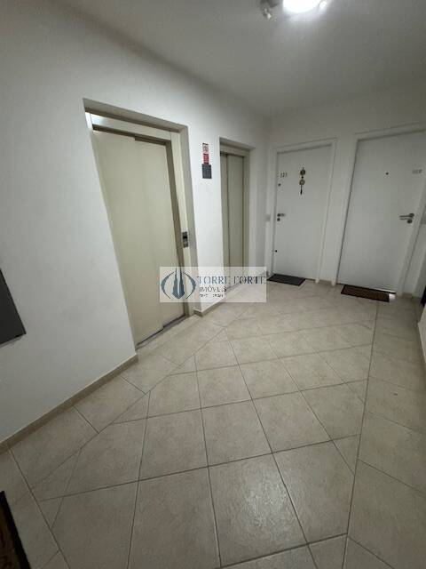 Apartamento à venda com 3 quartos, 61m² - Foto 17