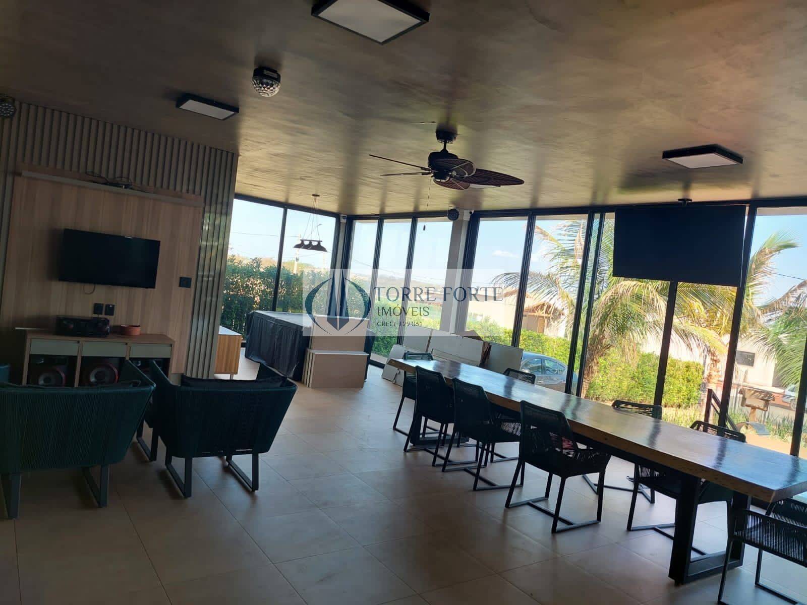 Casa à venda com 4 quartos, 340m² - Foto 14