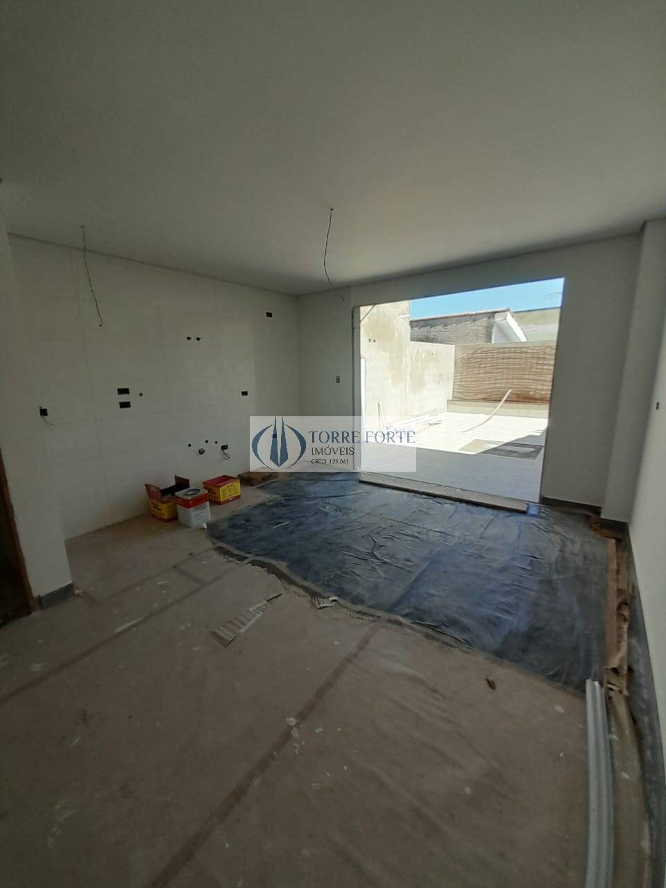 Casa à venda com 3 quartos, 142m² - Foto 8