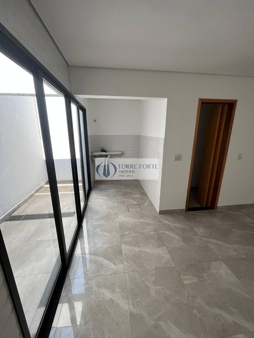 Casa à venda com 3 quartos, 110m² - Foto 2