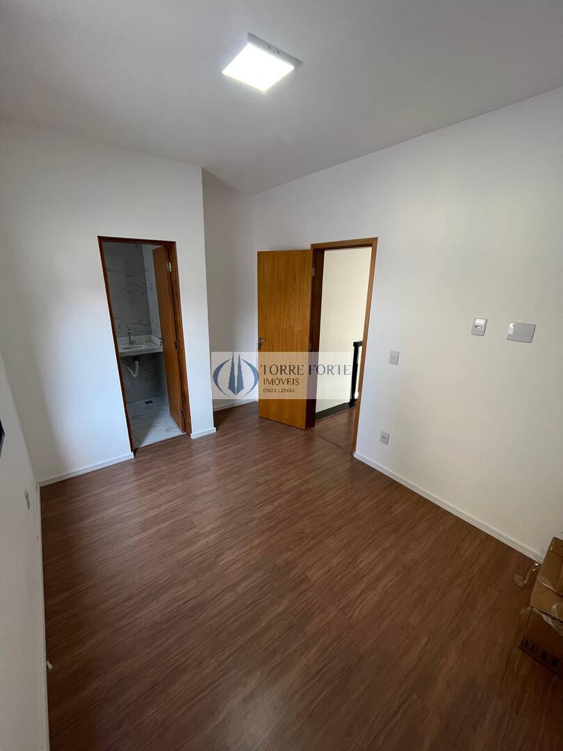 Casa à venda com 3 quartos, 110m² - Foto 13