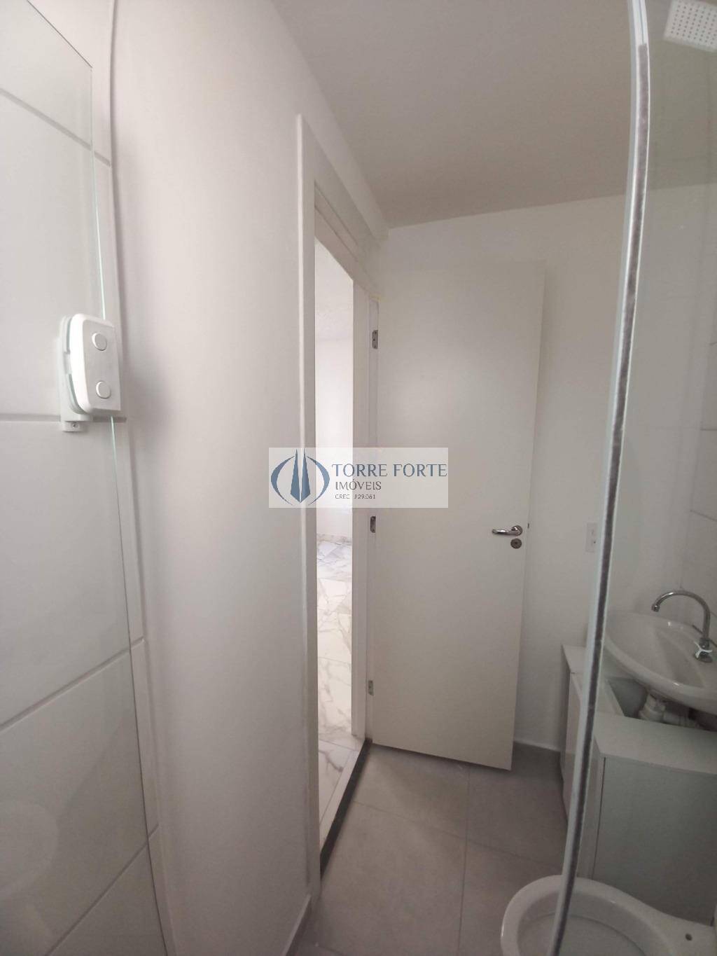 Apartamento à venda com 2 quartos, 41m² - Foto 20