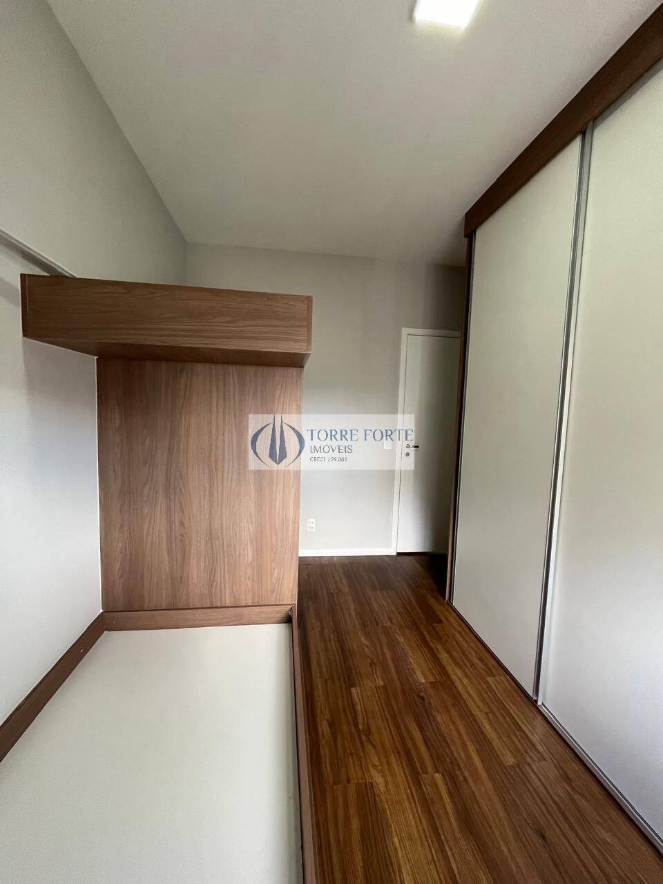 Apartamento à venda com 2 quartos, 77m² - Foto 15