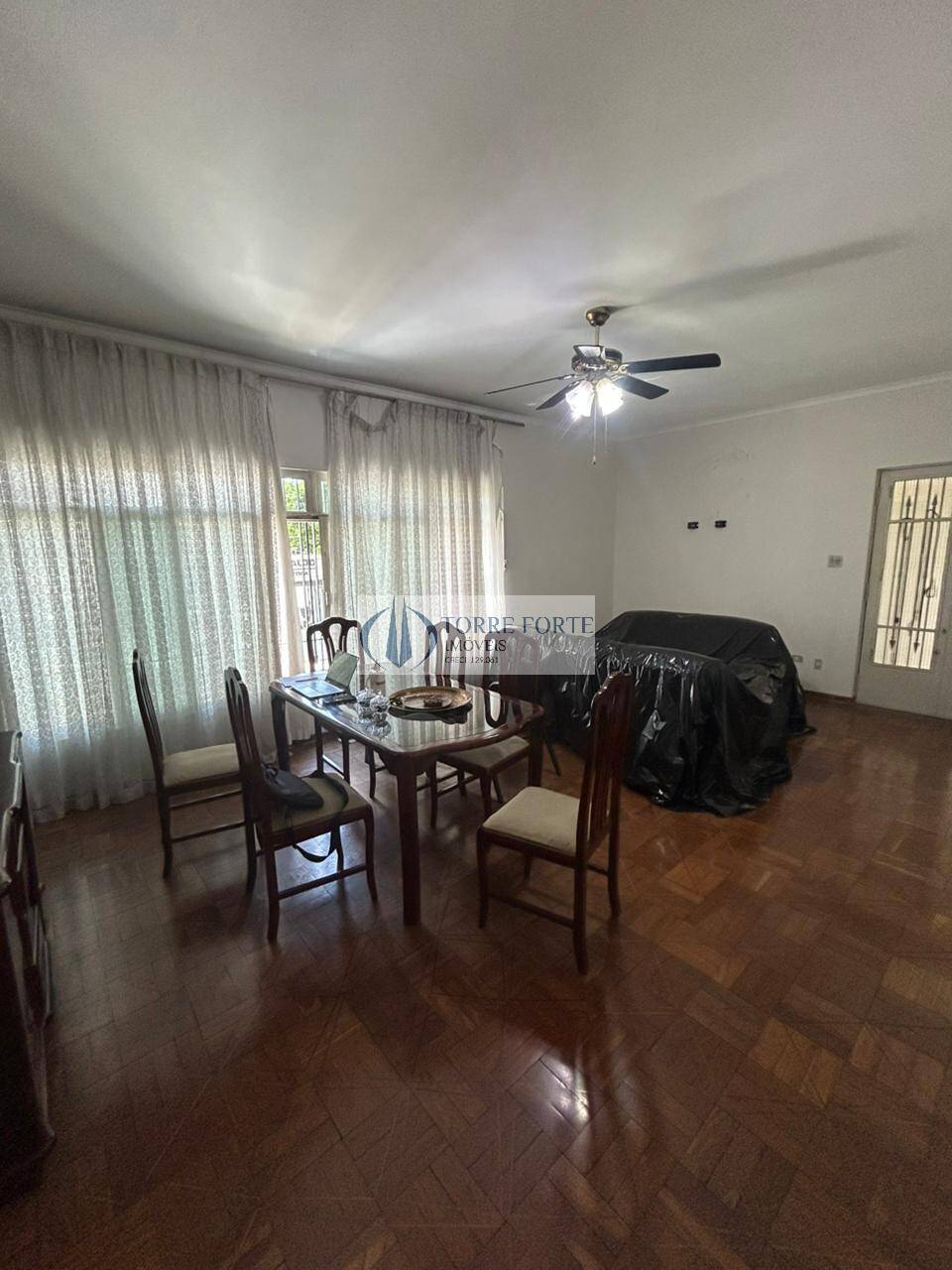 Casa para alugar com 3 quartos, 240m² - Foto 5