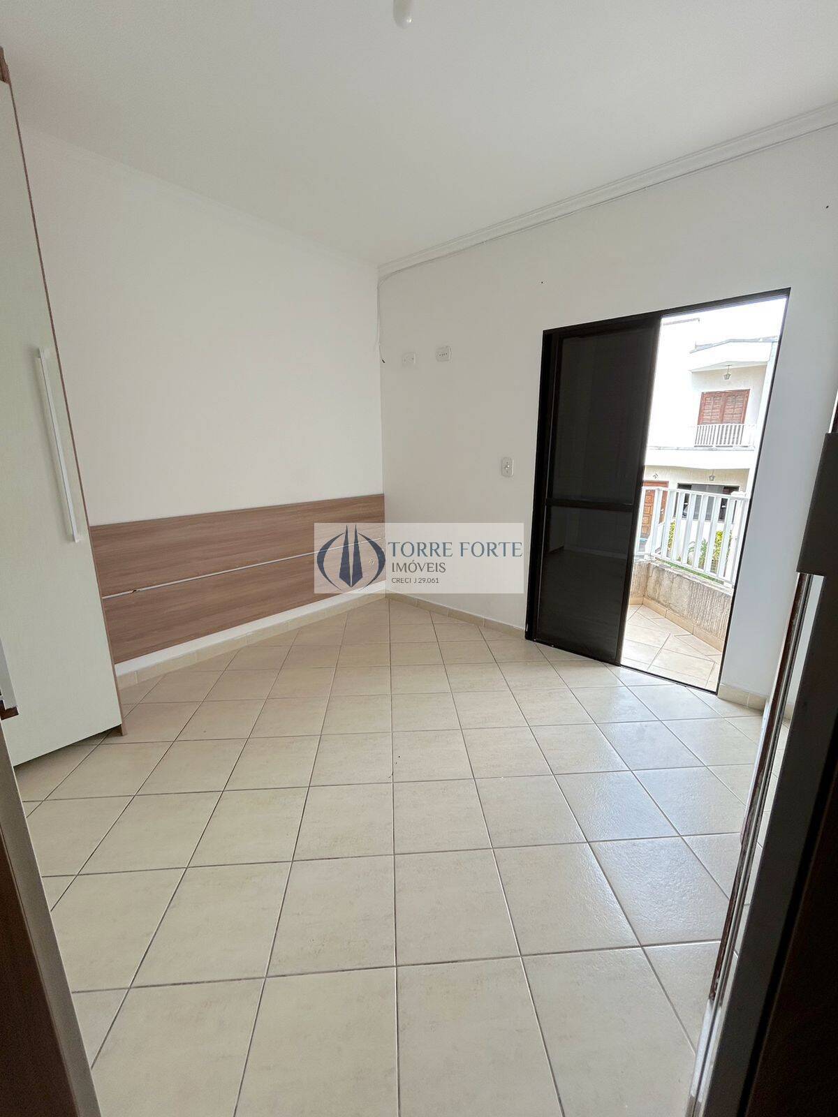 Casa para alugar com 2 quartos, 99m² - Foto 14