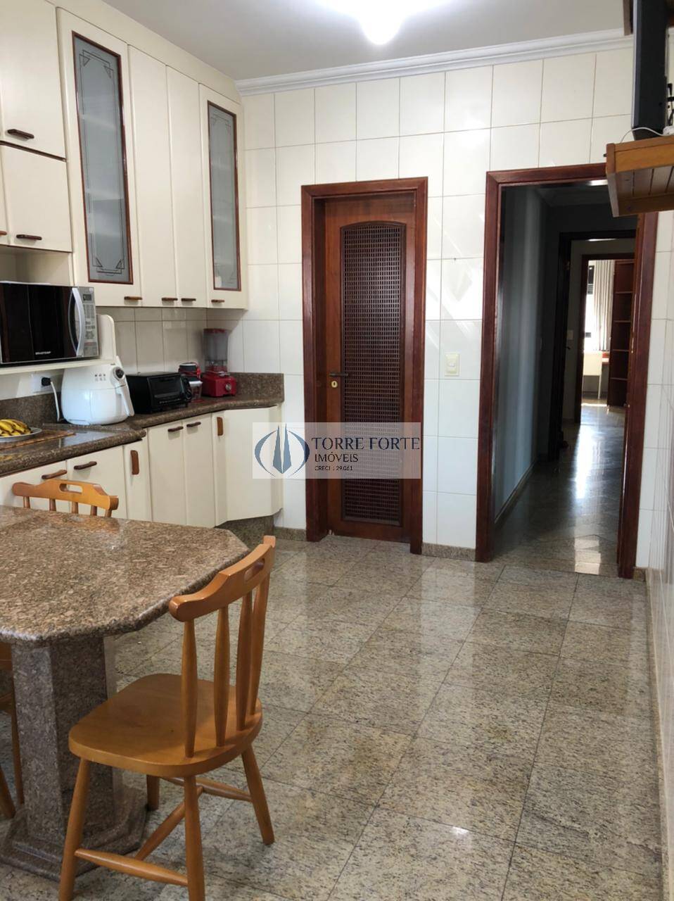 Apartamento à venda com 4 quartos, 228m² - Foto 20