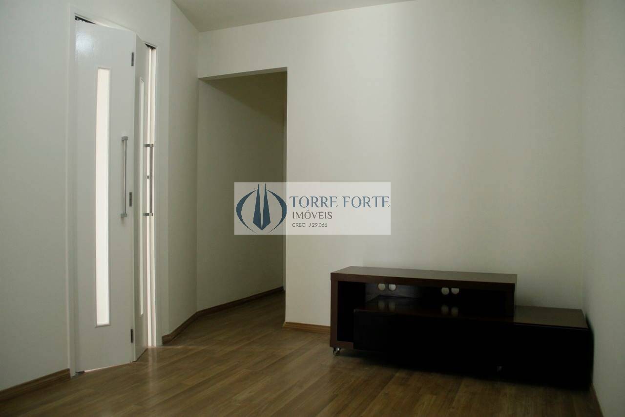 Apartamento à venda com 3 quartos, 45m² - Foto 4