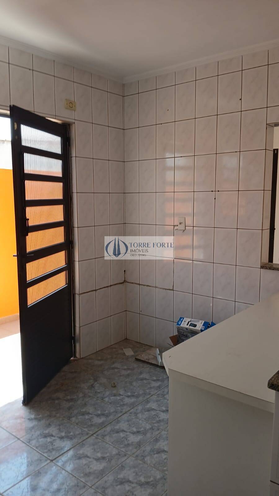 Casa para alugar com 3 quartos, 350m² - Foto 4