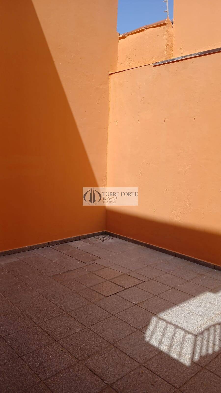 Casa para alugar com 3 quartos, 350m² - Foto 14