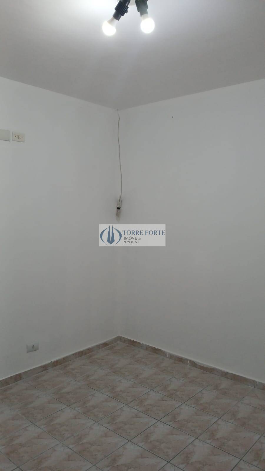 Casa para alugar com 3 quartos, 350m² - Foto 22