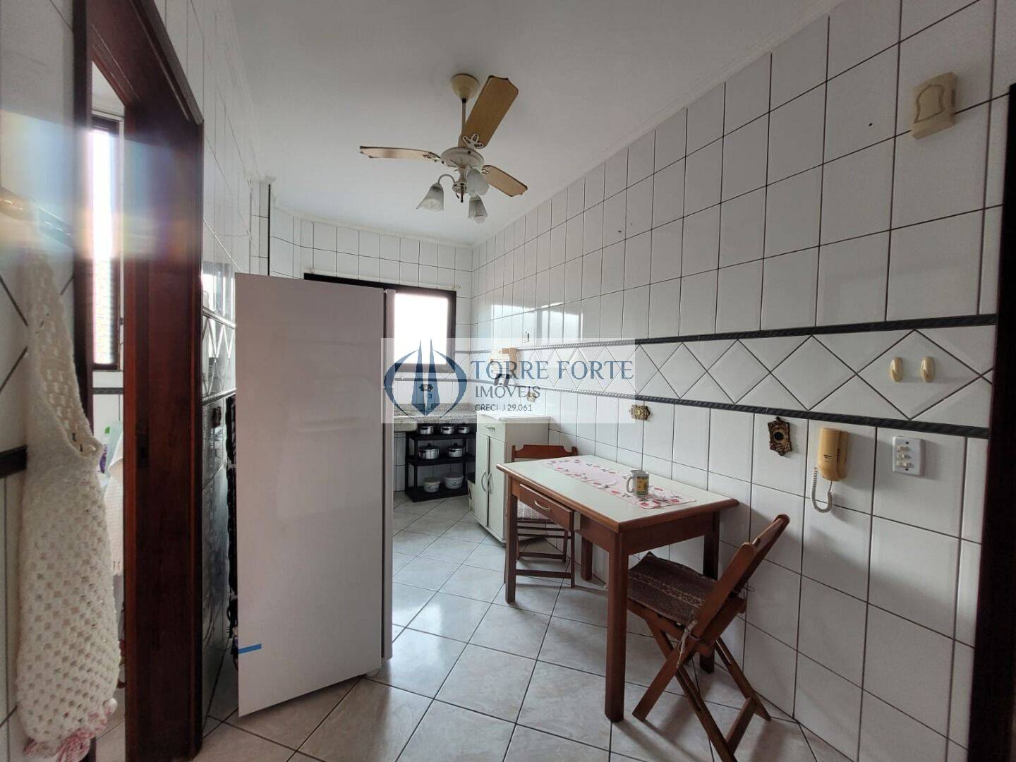 Apartamento à venda com 2 quartos, 68m² - Foto 6