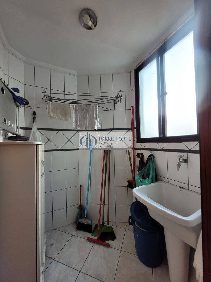 Apartamento à venda com 2 quartos, 68m² - Foto 17