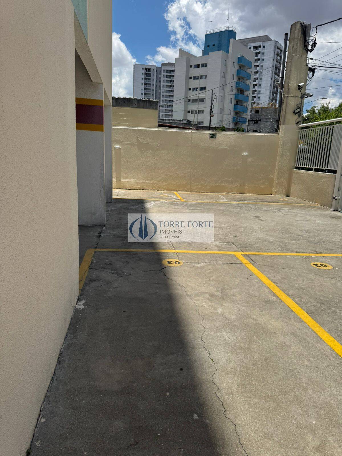 Apartamento à venda com 3 quartos, 65m² - Foto 25