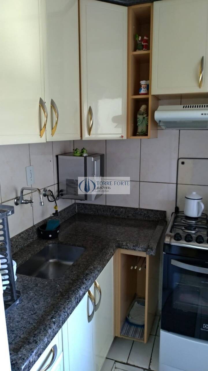 Apartamento à venda com 2 quartos, 43m² - Foto 11