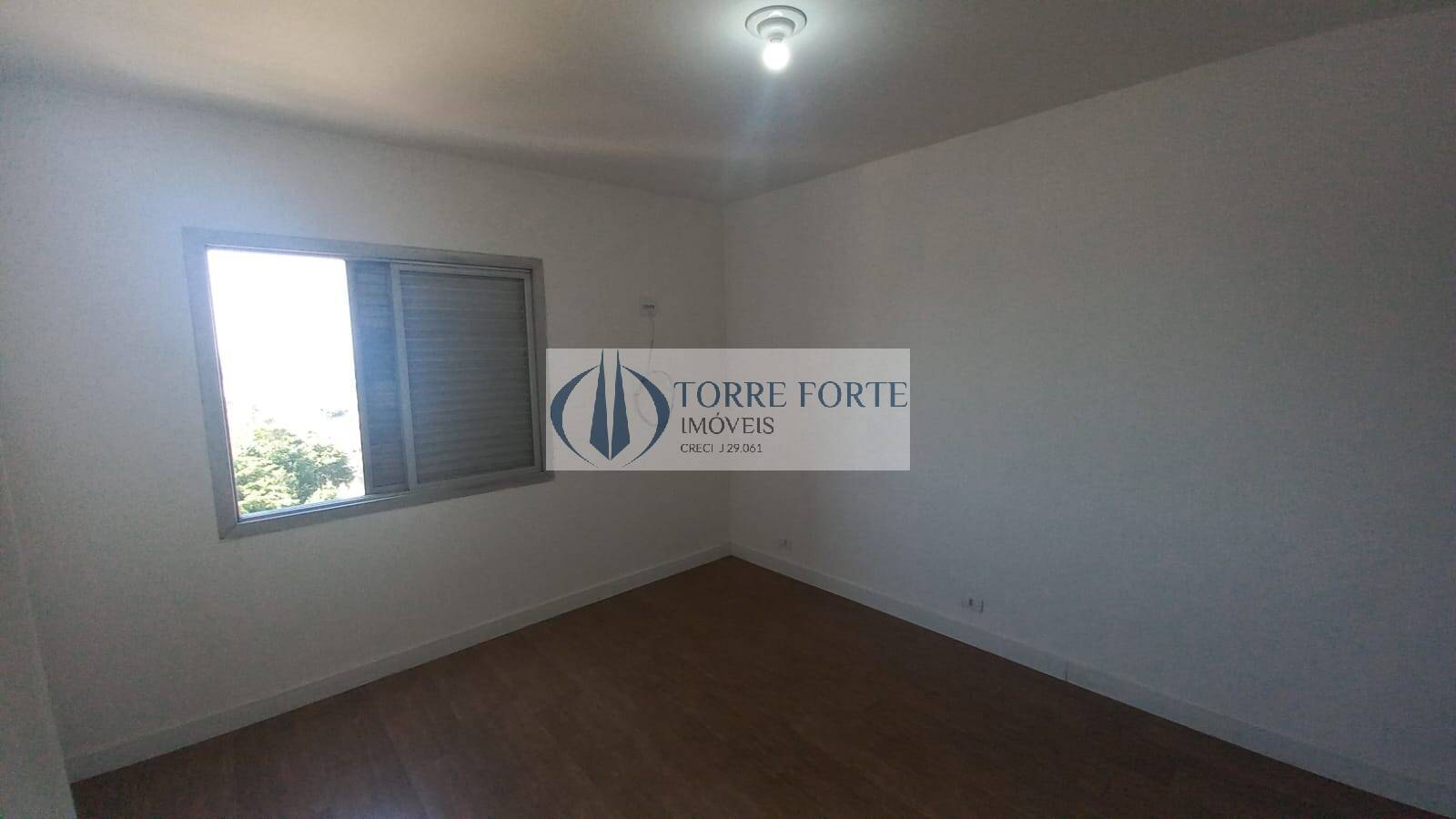 Apartamento para alugar com 2 quartos, 73m² - Foto 11