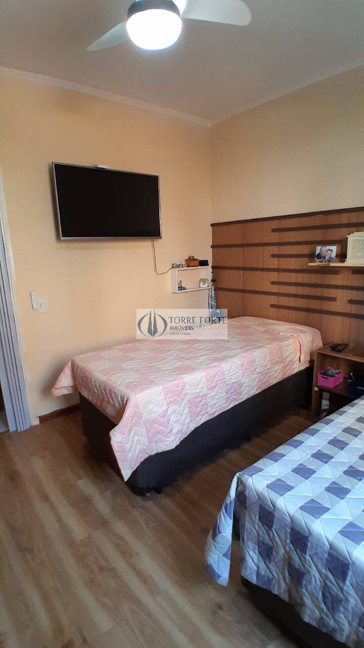 Apartamento à venda com 1 quarto, 45m² - Foto 4