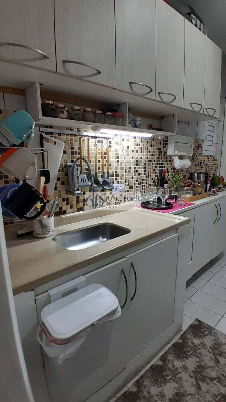 Apartamento à venda com 1 quarto, 45m² - Foto 12