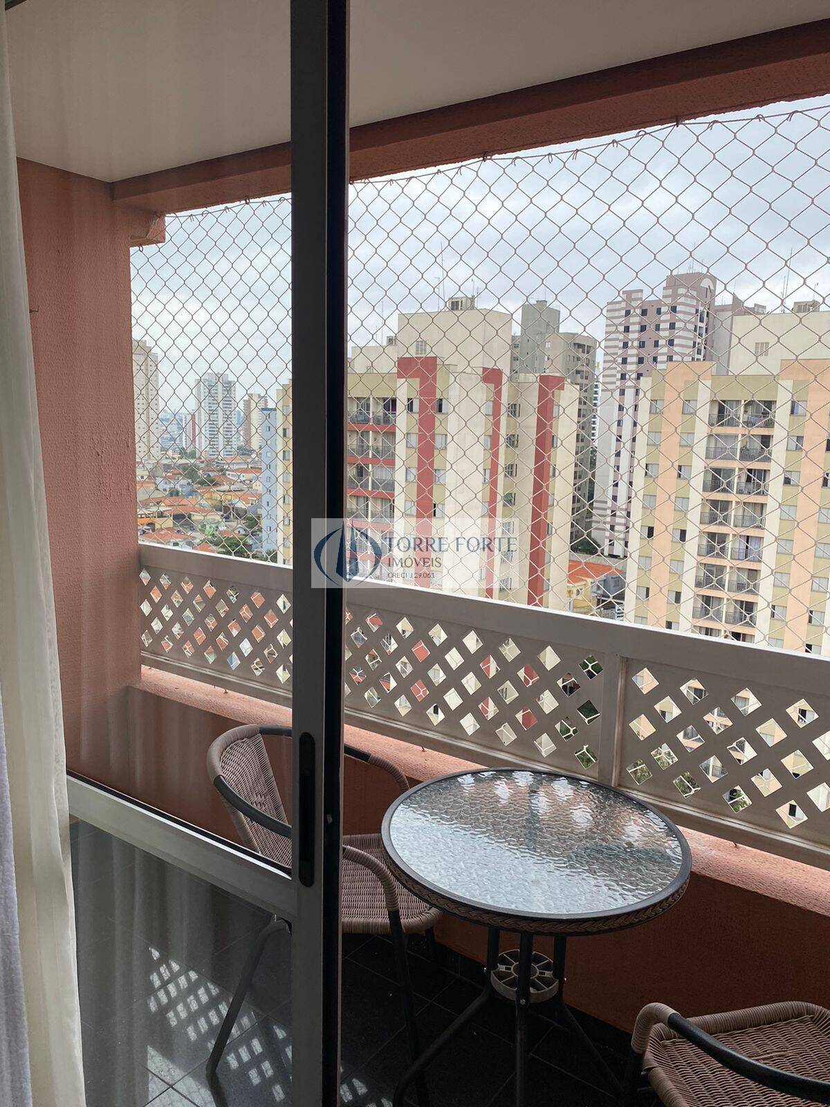 Apartamento à venda com 3 quartos, 80m² - Foto 18