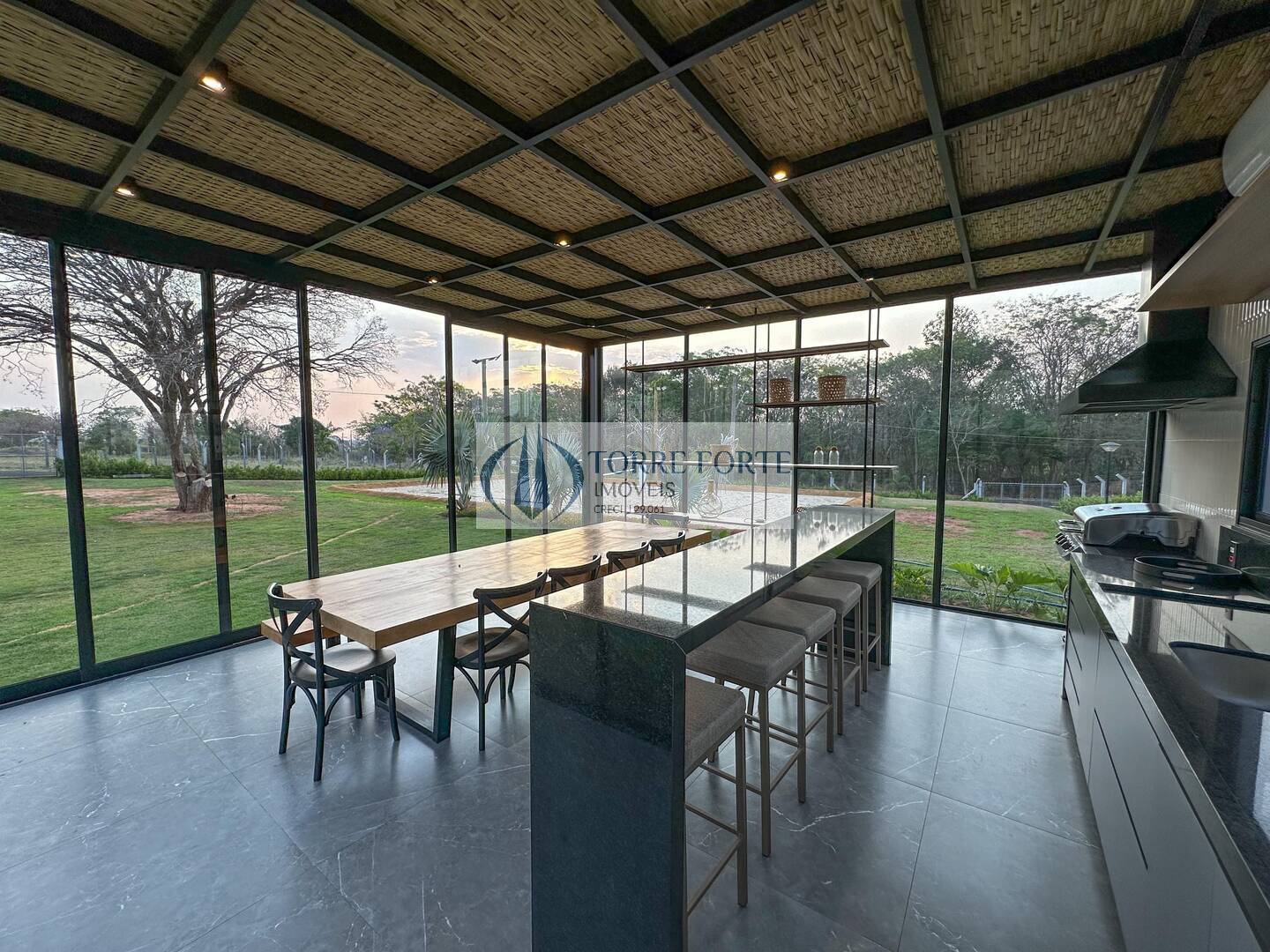 Casa à venda com 3 quartos, 875m² - Foto 15