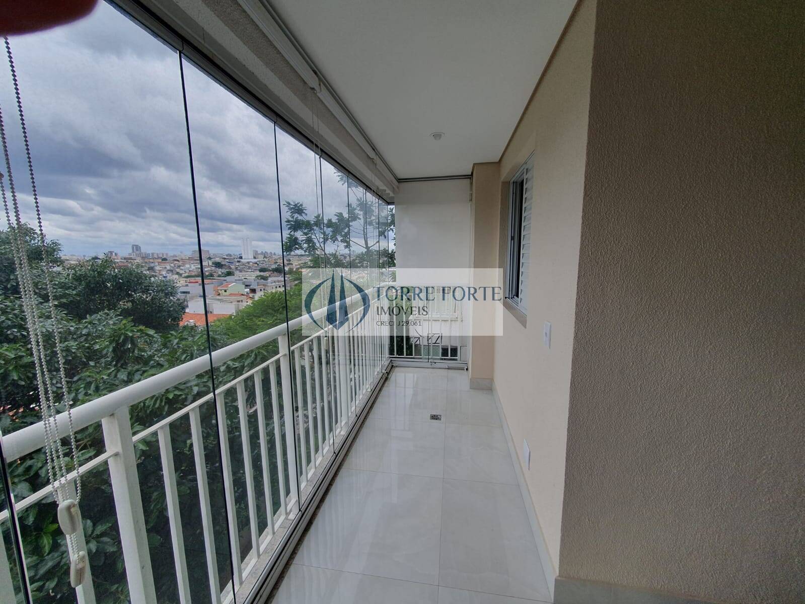 Apartamento para alugar com 2 quartos, 56m² - Foto 2