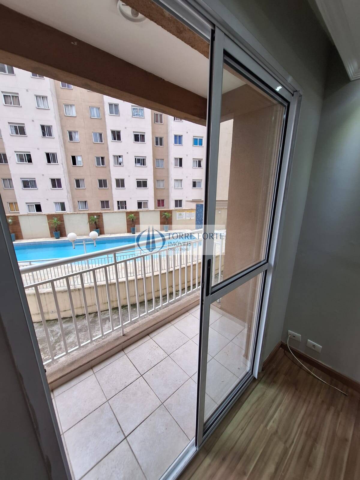 Apartamento à venda com 2 quartos, 48m² - Foto 13