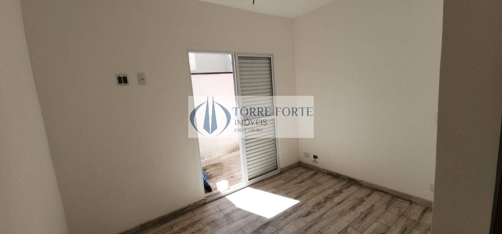 Apartamento à venda com 2 quartos, 42m² - Foto 6