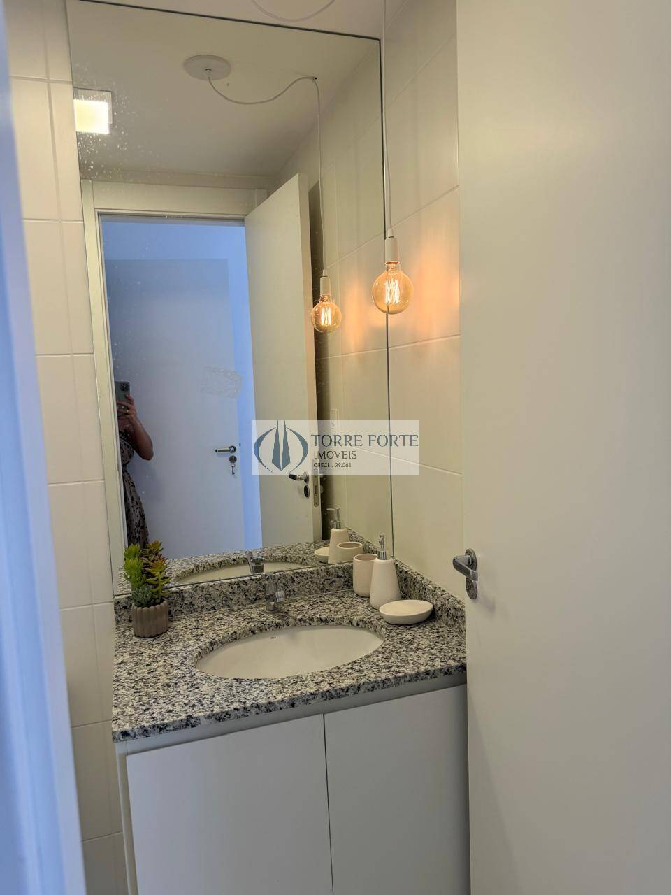 Apartamento à venda com 3 quartos, 66m² - Foto 12