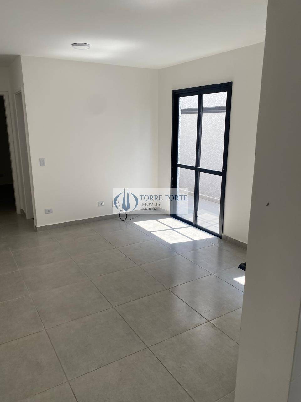 Apartamento à venda com 1 quarto, 34m² - Foto 1