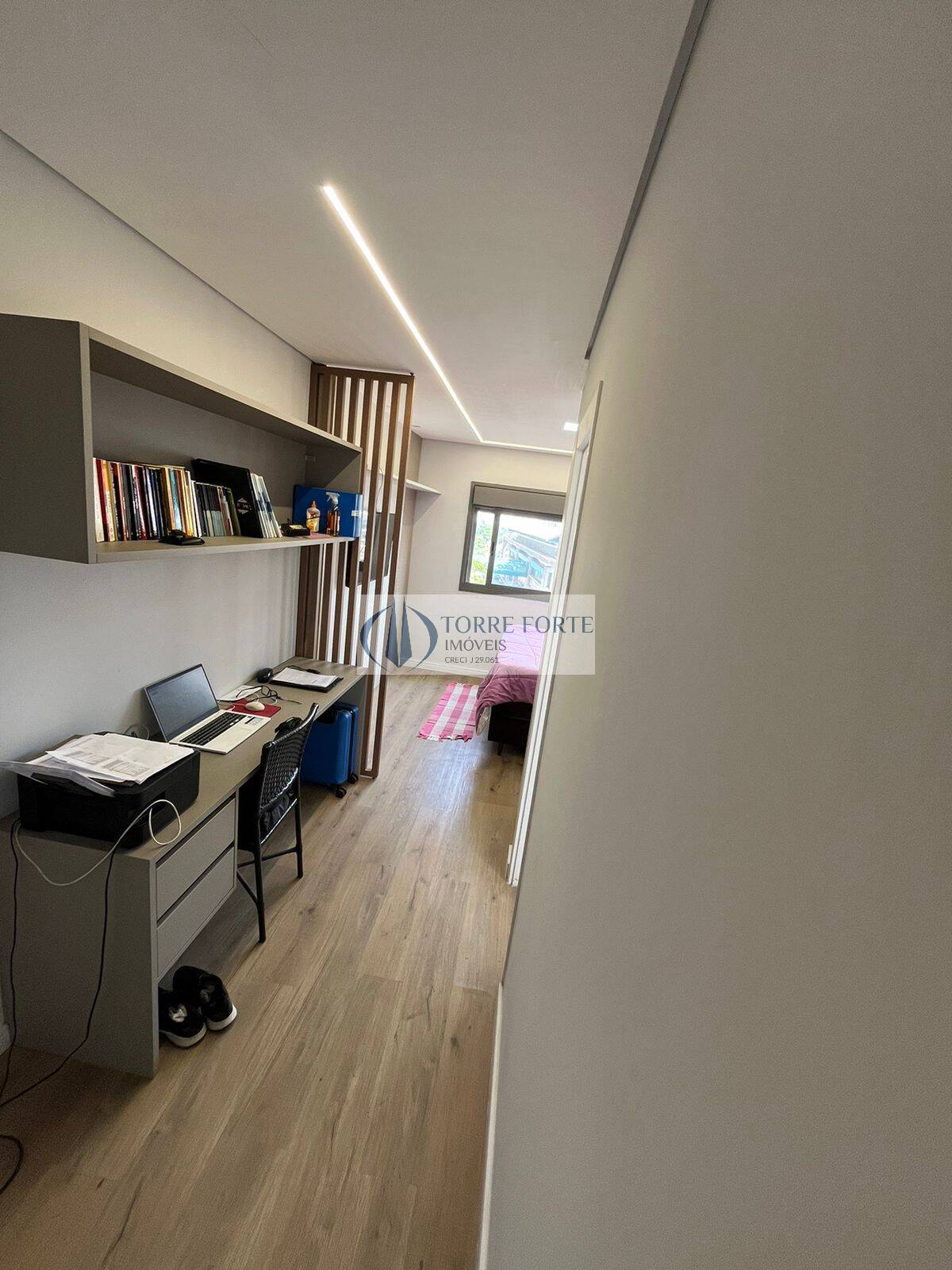 Apartamento à venda com 3 quartos, 121m² - Foto 10