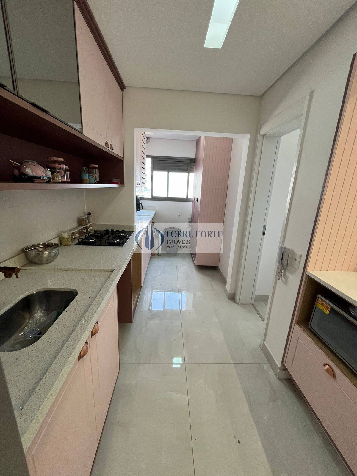 Apartamento à venda com 3 quartos, 121m² - Foto 26