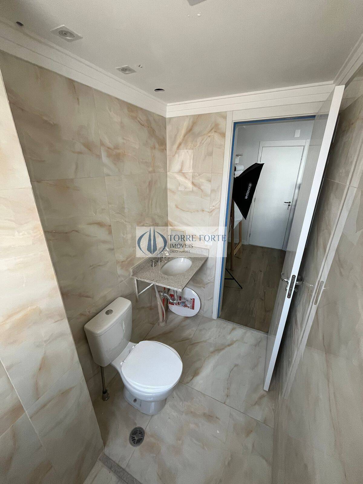 Apartamento à venda com 3 quartos, 121m² - Foto 28