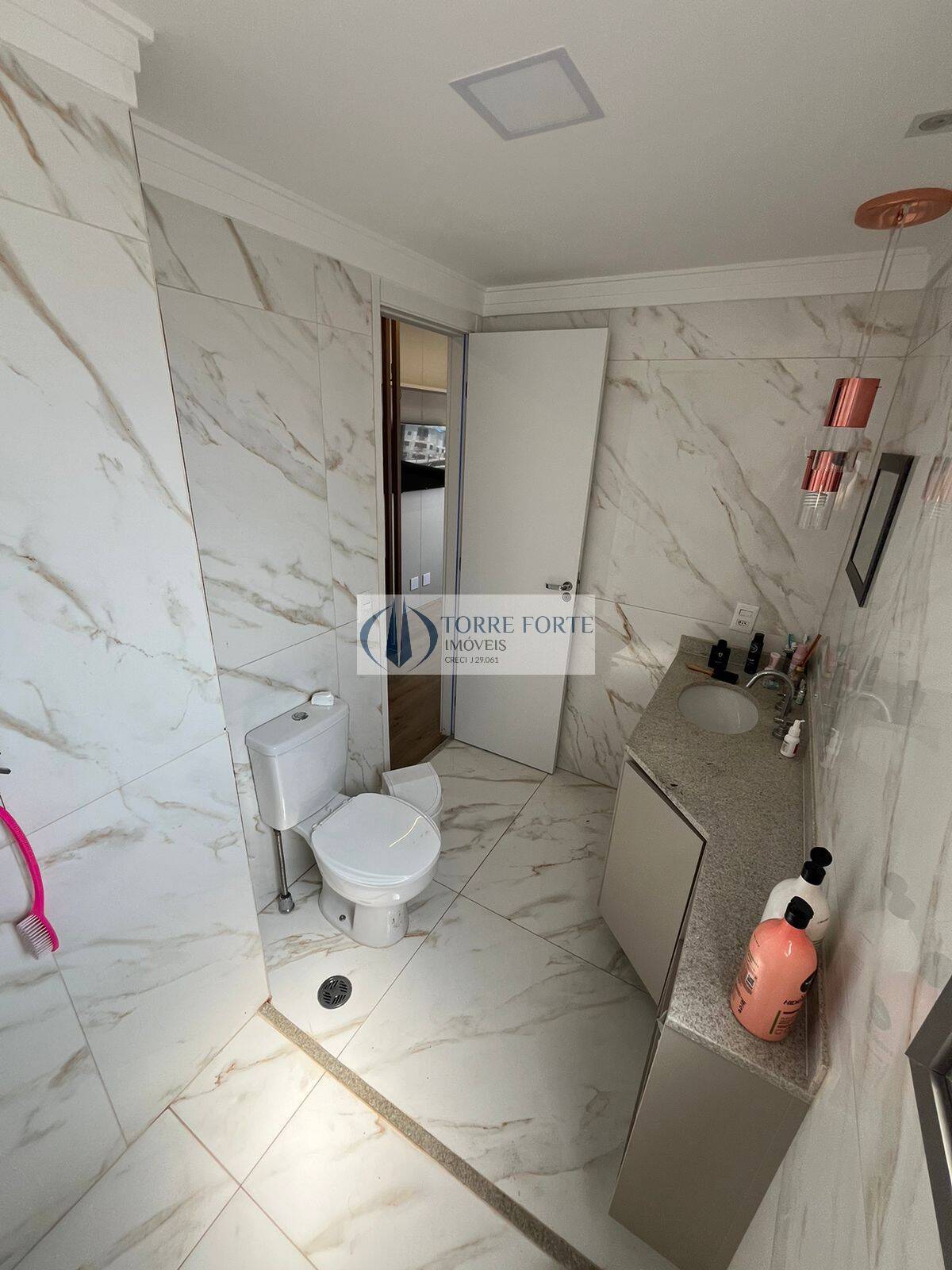 Apartamento à venda com 3 quartos, 121m² - Foto 33