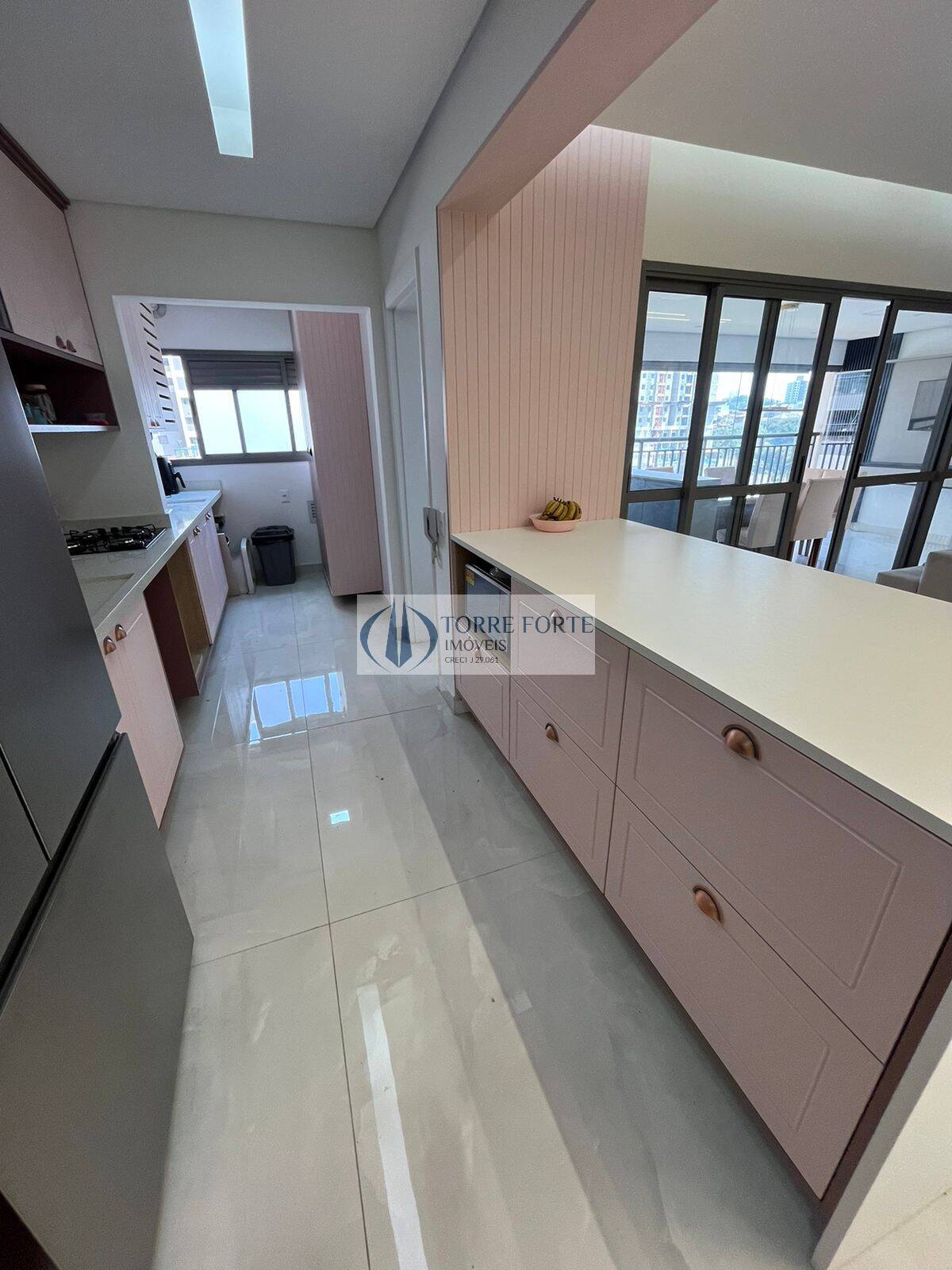 Apartamento à venda com 3 quartos, 121m² - Foto 17