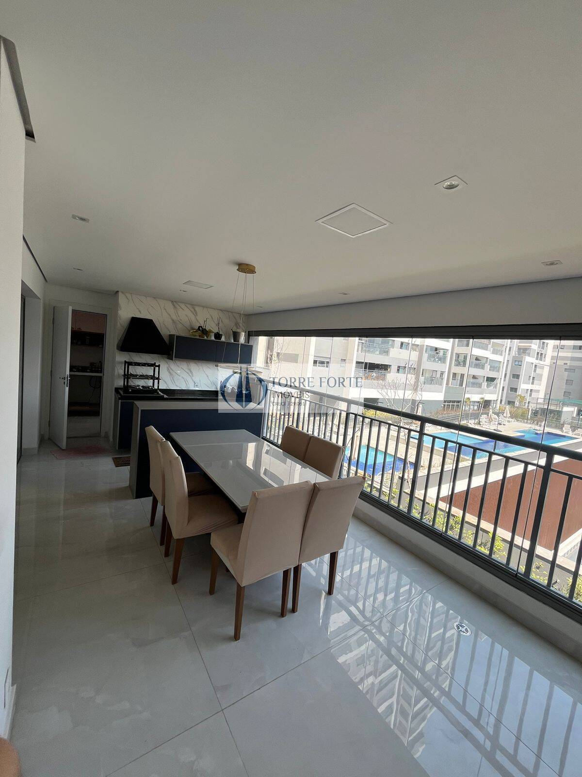 Apartamento à venda com 3 quartos, 121m² - Foto 5