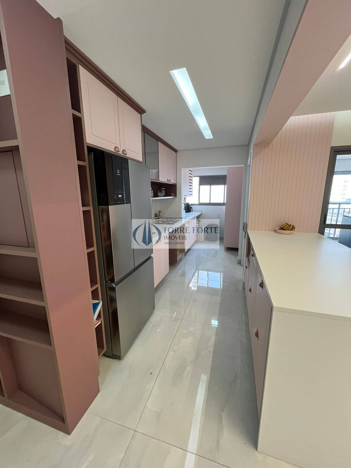 Apartamento à venda com 3 quartos, 121m² - Foto 14