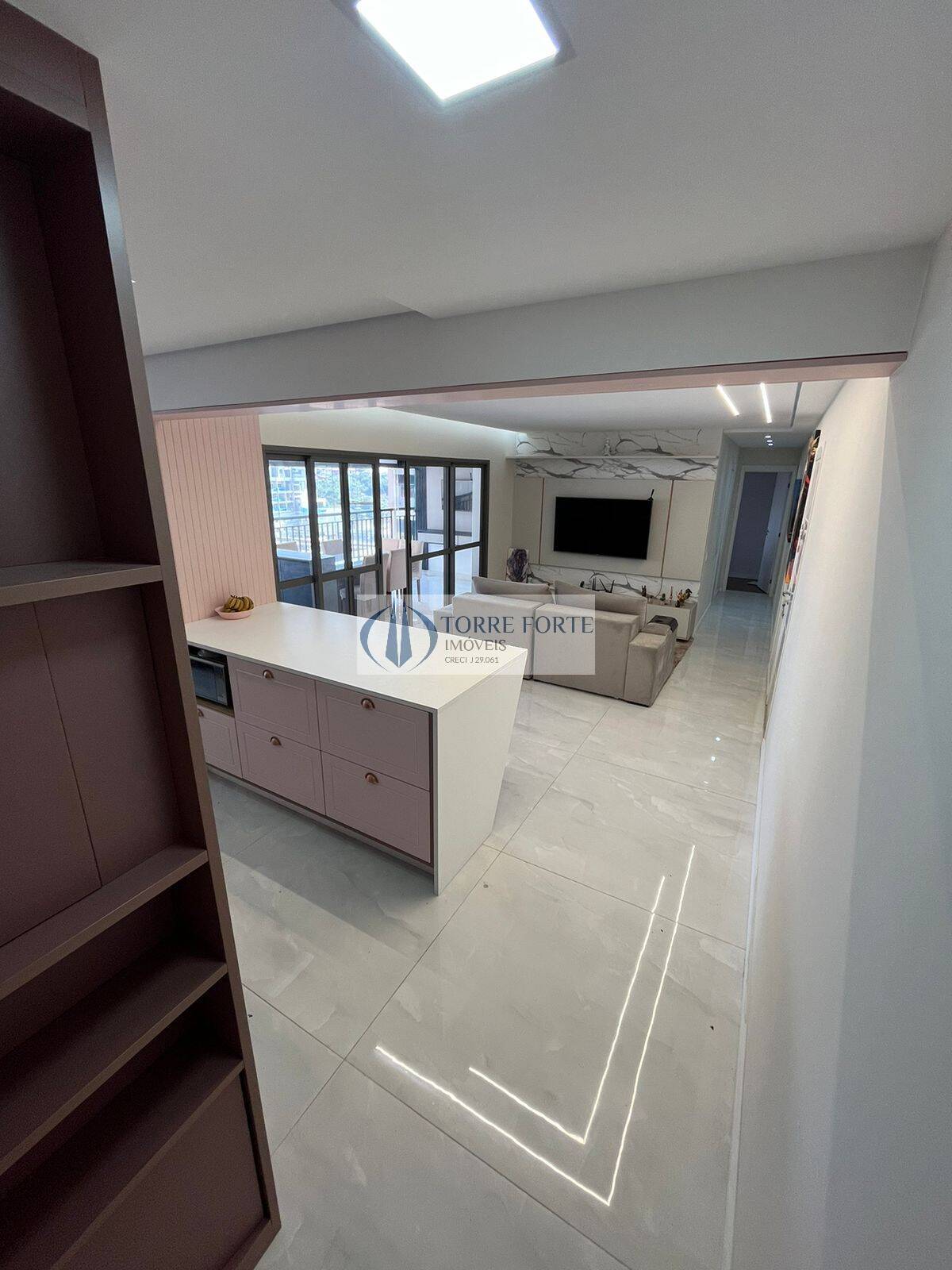 Apartamento à venda com 3 quartos, 121m² - Foto 16