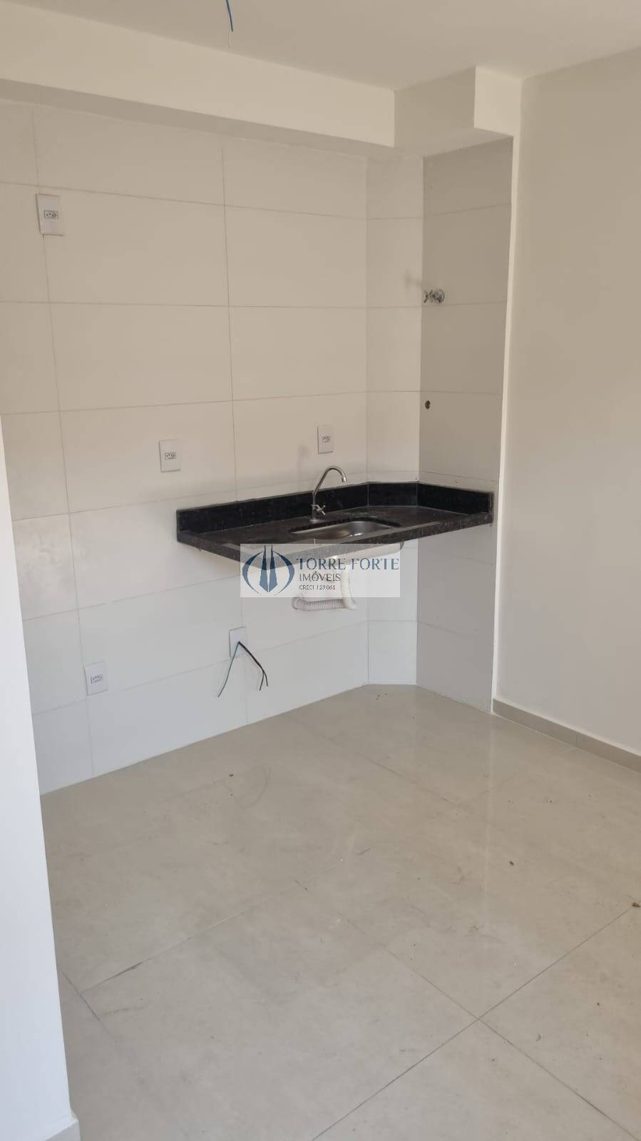 Apartamento à venda com 2 quartos, 35m² - Foto 11